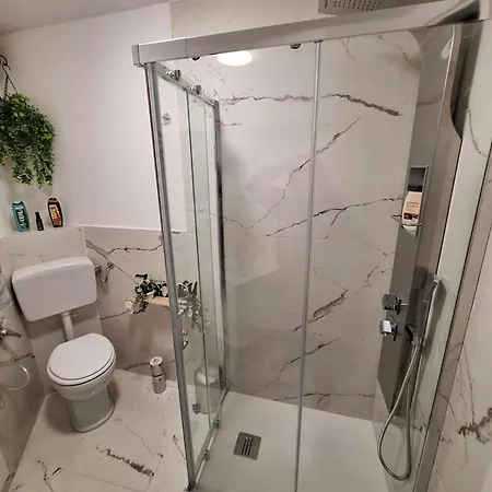 Tra I Normanni E Cattedrale Apartmán *